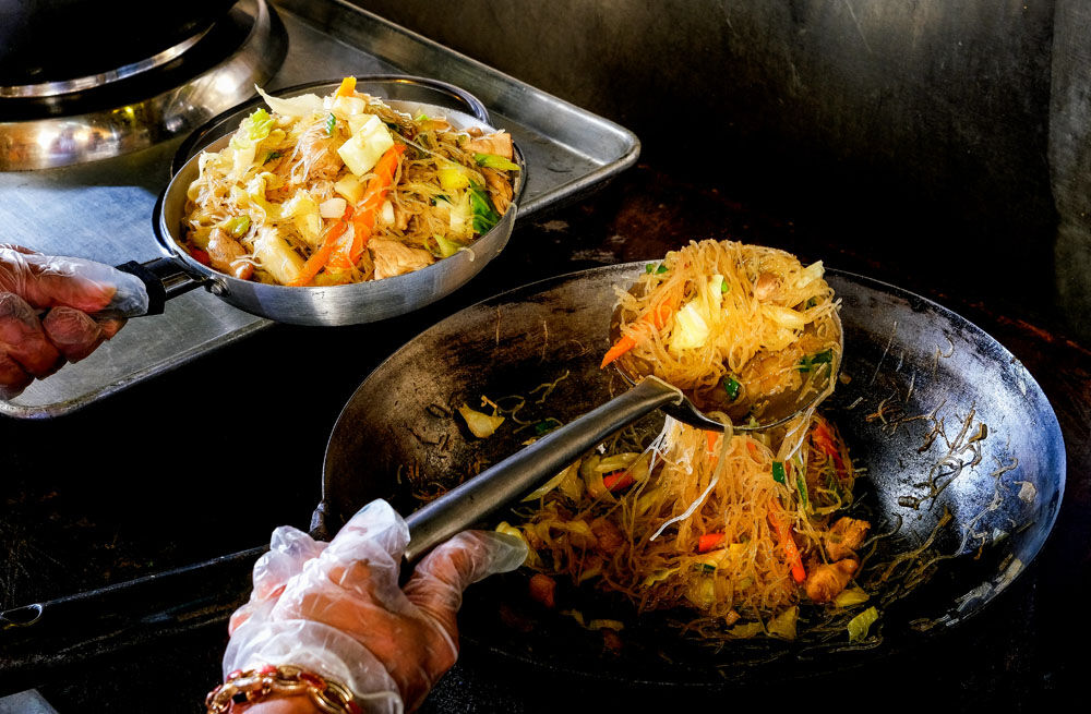 WingCommand Pancit bihon